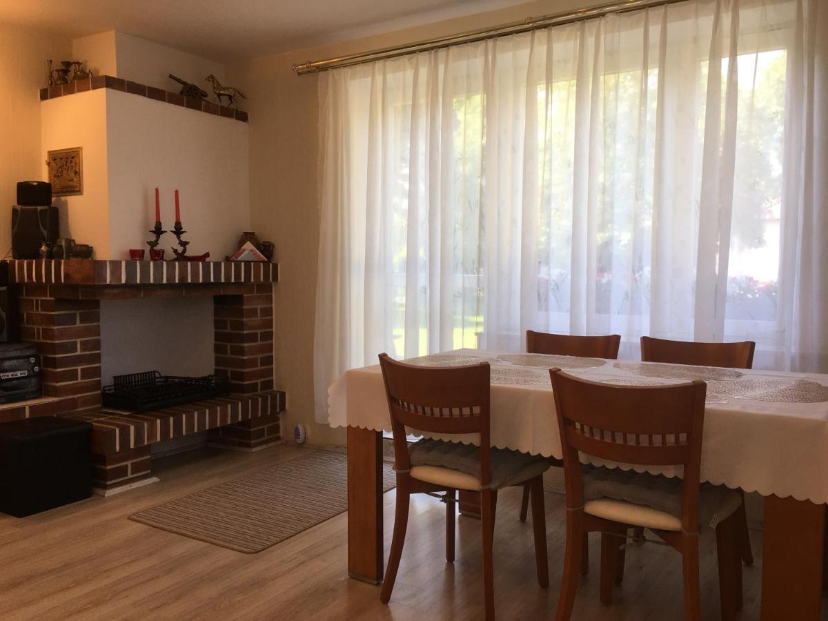 Domek Letni Na Wakacje W Rumi Rumia Luaran gambar